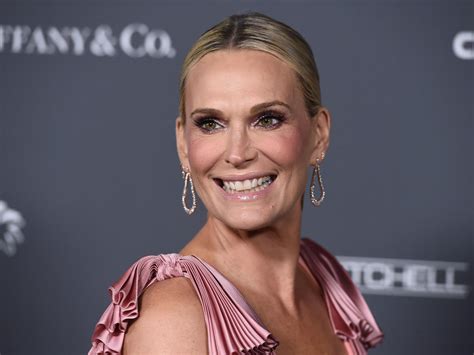 Molly Sims Has Never Looked More Stunning In These Smoking Hot Bikini Photos From Vacation