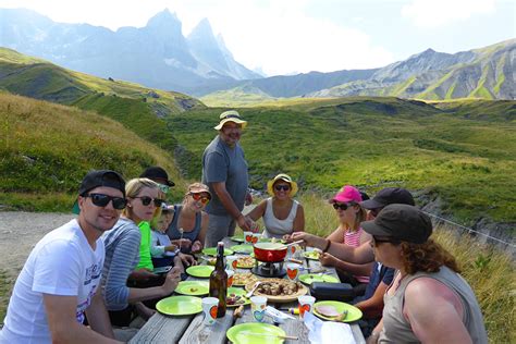 Fondue Savoyarde En Alpage Petite Randonn E En Montagne Savoie Mont