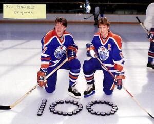 WAYNE GRETZKY Jari Kurri 1983-84 EDMONTON OILERS ORIGINAL 8 X 10 PHOTO ...