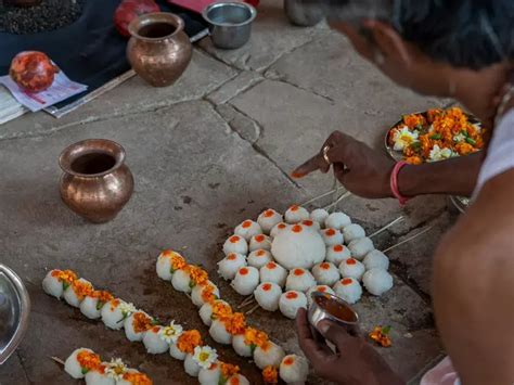 Pitru Paksha कब से शुरू हो रहे हैं क्या है इसका महत्व इस दौरान क्या