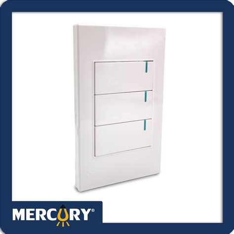 Interruptor Triple Conmutable Mercury Premium White Luminaplus