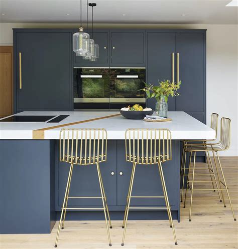 The Pros And Cons Of Handleless Kitchen Design Harvey Jones