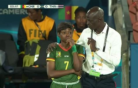 Cameroon Coupe Du Monde F Minine Gabrielle Aboudi Onguene Met Le