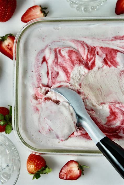 Easy Strawberry Swirl Ice Cream No Egg Epicuricloud Tina Verrelli