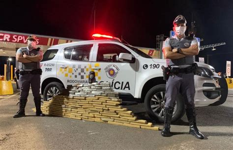 PM Rodoviária apreende 120 tijolos de maconha