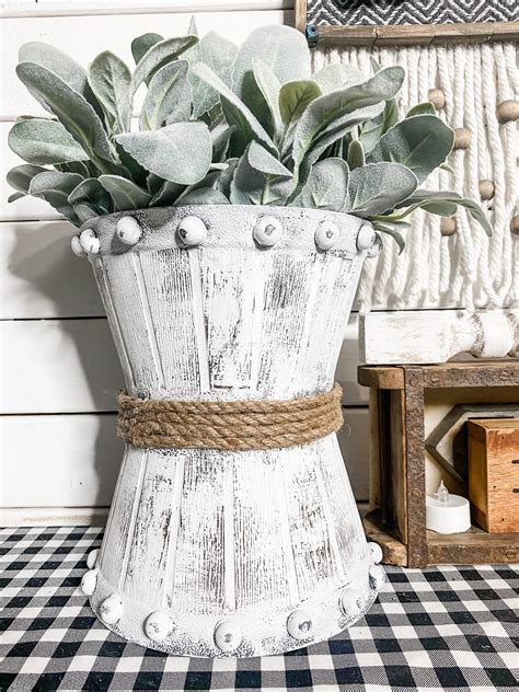 How To Make A Diy Rustic Bucket Planter Easy Diy Tutorial