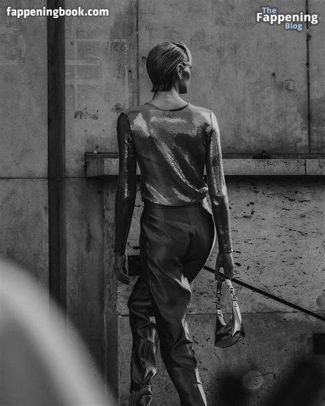 Wallis Day Nude OnlyFans Leaks Fappening Page 2 FappeningBook