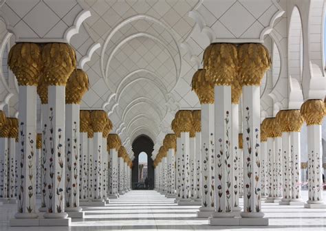 La Mosquée Sheik Zayed la perle architecturale des Emirats