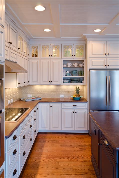 How To Decorate On Top Of Cabinets With Vaulted Ceiling - Dream House