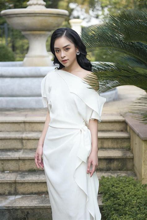 Hội bạn thân năm rủ nhau diện bikini khoe body nóng bỏng đốt cả Instagram