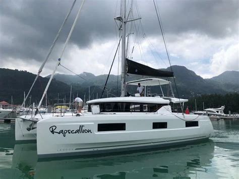 Catamaran Lagoon 46 Ow 3 2 Cab Rapscallion For Bareboat Charter In