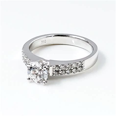 1 Carat Diamond Engagement Ring