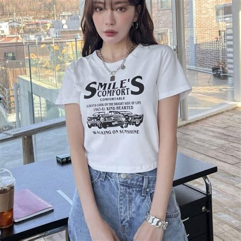 Shein 半袖tシャツ メルカリ