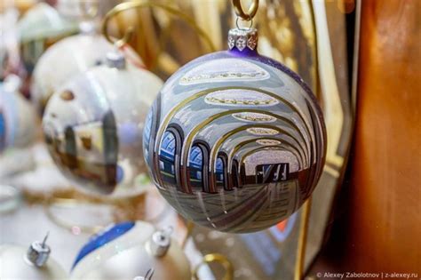 Как делают ёлочные игрушки на фабрике «Ариель» / Я - суперпупер