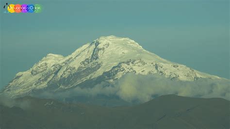 Private Cuicocha Hiking Day Tour Trekking near Quito