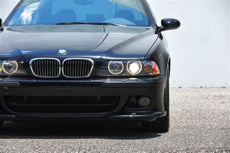 2002 BMW M5 E39 The Studio