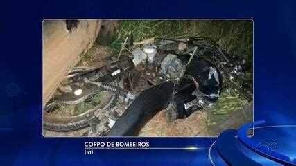 Acidente carro e moto na rodovia Raposo Tavares deixa três mortos