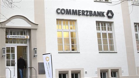 Commerzbank schließt hunderte Filialen Standorte im Kreis Herford