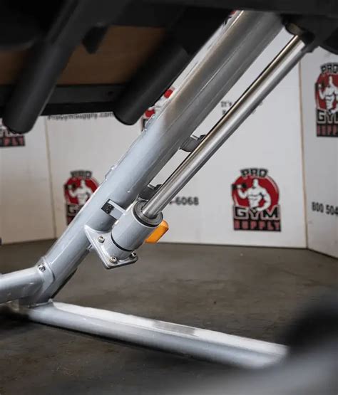 Matrix Magnum Hack Squat Pro Gym