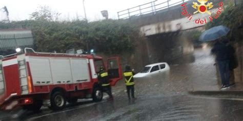 Allagamenti E Forti Piogge Lamezia In Ginocchio Per Il Maltempo