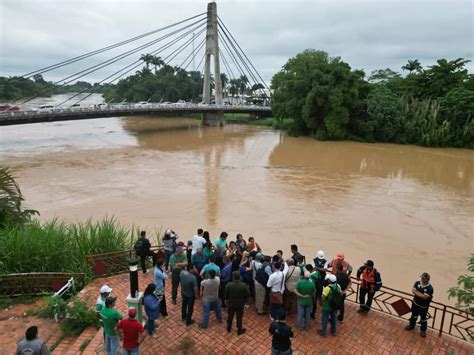 Desborde del río Acre Familias evacuadas en Cobija ante emergencia por