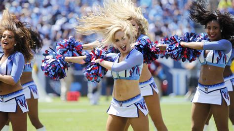 Titans Cheerleader Spotlight Katie