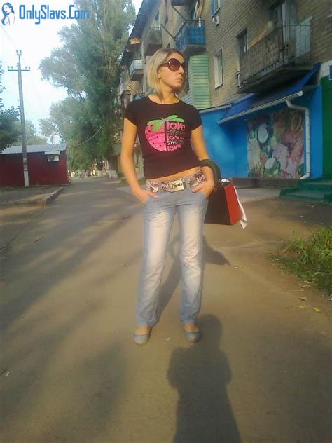 Kinky And Sexy Russian Amateur Milf S Sexy Russian Milfs Porn Pic