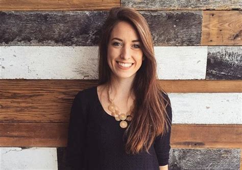 Jovem Descobre Aos Anos Que Nasceu Sem Vagina E Faz Financiamento Coletivo Para Cirurgia