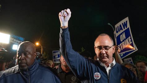 UAW strike update: Union President Shawn Fain targeted with threats