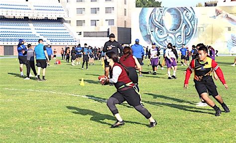 Más de 600 niños y jóvenes participan en Academias Tochito Bandera 2022