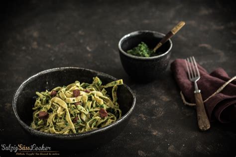 Senf Nudeln mit Grünkohl Pesto Salzig Süß und Lecker