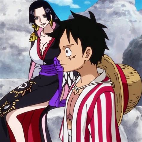 Luffy And Hancock Luffy And Hancock One Piece Manga Luffy