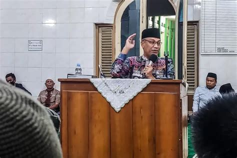 Kunjungi Masjid Darussalam TSR Pemko Bukittinggi Sarankan Renovasi