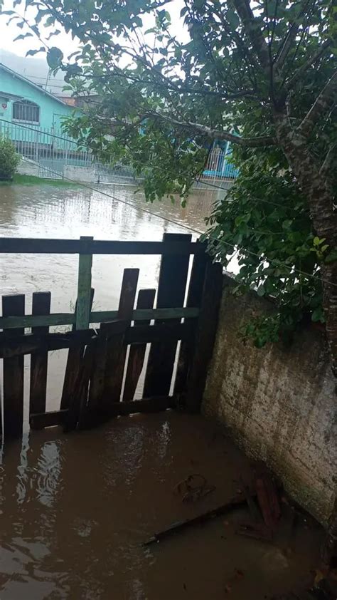 Defesa Civil De Lages Atende Ocorr Ncias Ap S Fortes Chuvas Veja Estragos