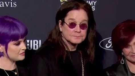 Pl Tzlich Unten Ohne Halle Berry Verliert W Hrend Ihrer Tanzeinlage Das Bikini H Schen