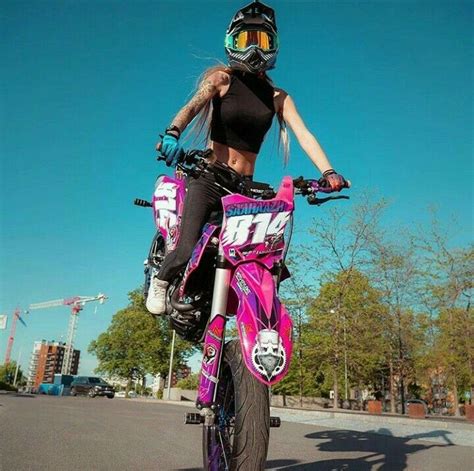 Pin On Moto Love♥️ Motocross Girls Dirt Bike Girl Motorcycle Girl