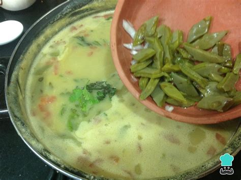 Sopa De Habas Con Nopales F Cil