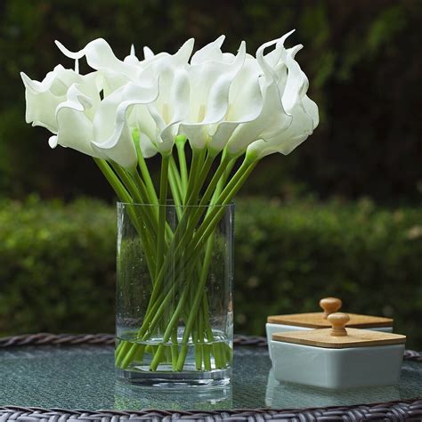 Flowers For Kitchen Table Things In The Kitchen