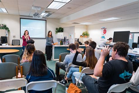 How to navigate the complex application at the ups career center 27