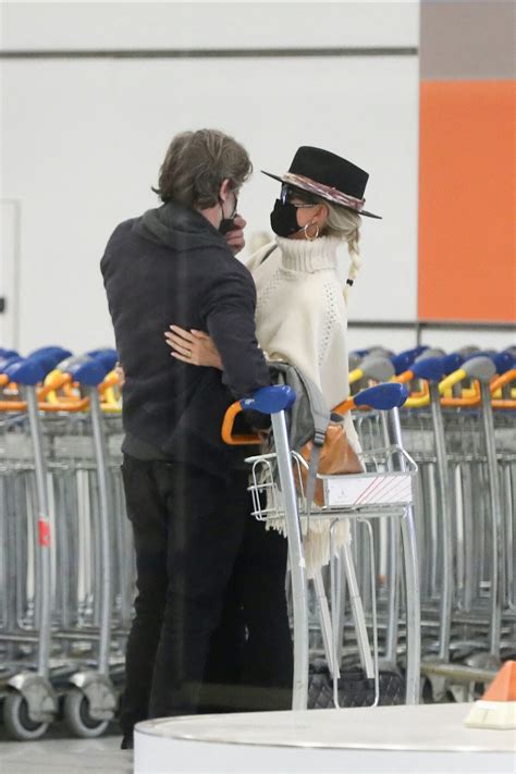 Photo Exclusif Laeticia Hallyday Et Son Compagnon Jalil Lespert