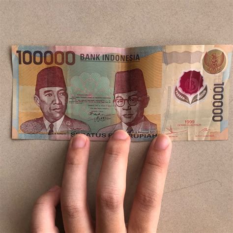 Uang Kertas Kuno Ribu Rupiah Polymer Antik Uang Lama Di Carousell