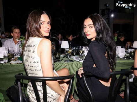 Charli Xcx Flashes Her Nude Tits At The Wsj Innovators Awards Fappening