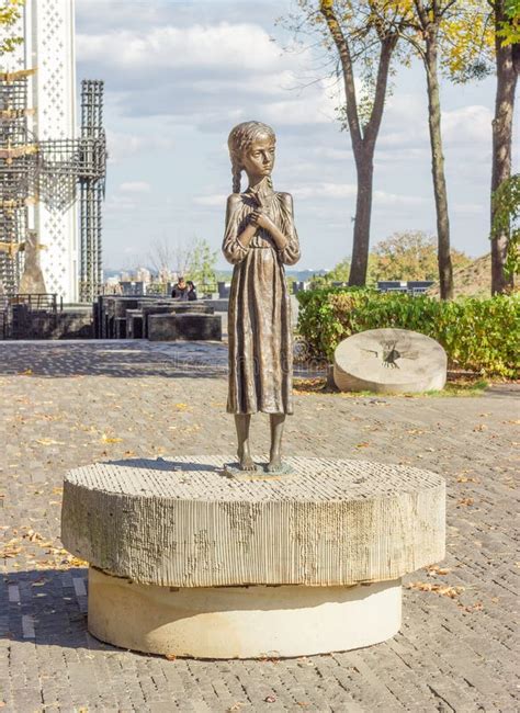 Sculpture Dans Le Mémorial De Musée Aux Victimes De Holodomor à Kiev