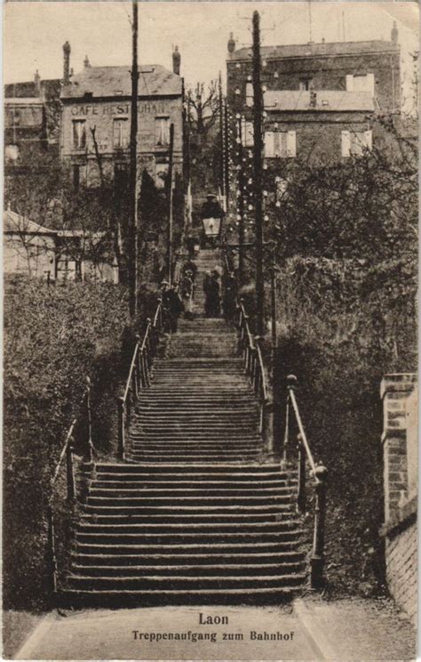 Laon Escaliers de la Gare France à Laon Cartorum