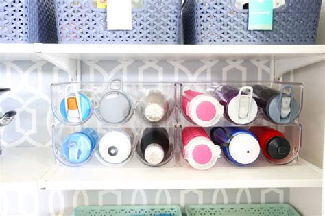 20 умных идей для хранения и организации бутылок с водой