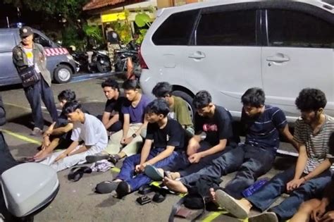 Polisi Tangkap Pemuda Di Tambora Yang Hendak Tawuran