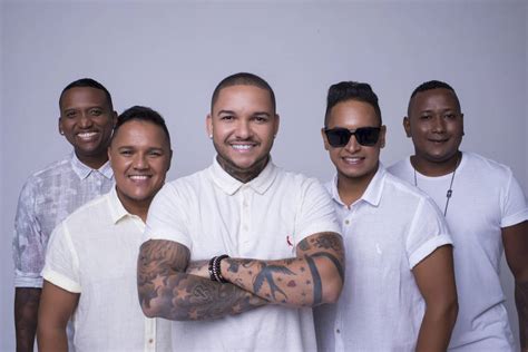 Suel anuncia saída do Imaginasamba para ter carreira solo e banda