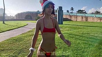 Test Di Danza E Twerk In Micro Bikini Con Figa Pelosa Edizione Di Natale XVIDEOS