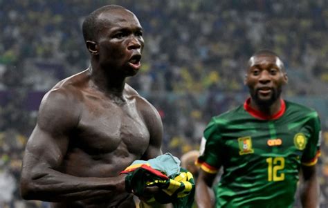 Br Sil Cameroun Buteur Expuls Vincent Aboubakar Offre Une