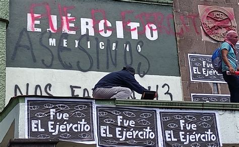 Caso Ayotzinapa A casi ocho años protestan en Campo Militar 1 oor los